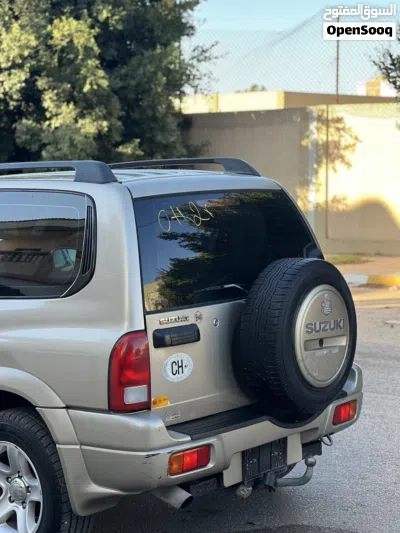 سوزوكي جراند فيتارا Standard 3