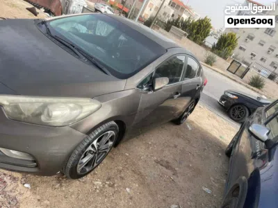 Kia Cerato EX 3