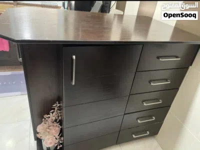 طاولة مطبخ وسط 2