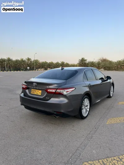 Toyota Camry XLE 3