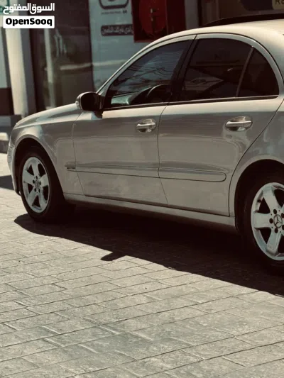 Mercedes Benz E-Class E 200 3