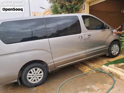 Hyundai H1 GL 3