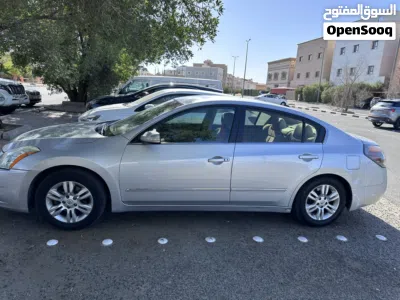 نيسان التيما S 3