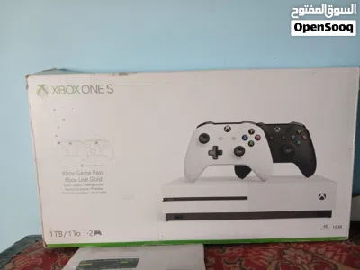 للبيع XBOX ONE S نضيف 3