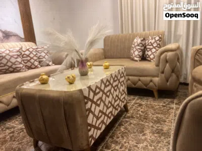 طقم كنب 9 مقاعد مع طاولة هدية 3