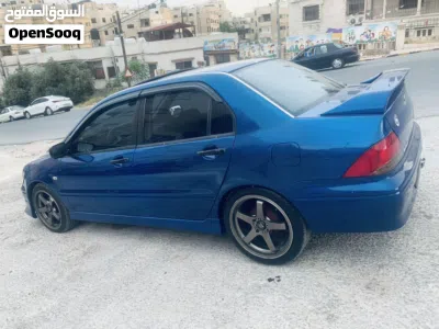 Mitsubishi Lancer Standard 4