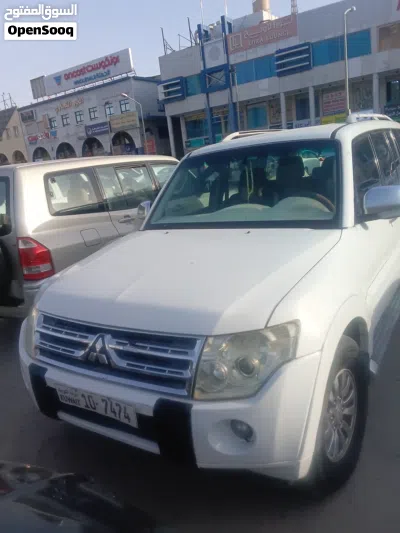 Mitsubishi Pajero GLS 3