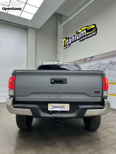 Toyota Tacoma TRD Off-Road 3