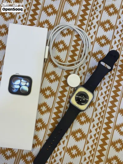 Apple watch 11 46 mm ابل واتش 11 قياس 46 مستعمله شهر ونص 3