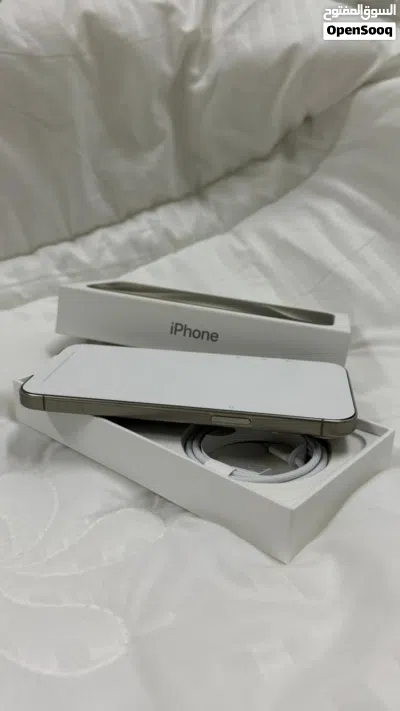 iPhone 15 pro max Arabic 256GB 3