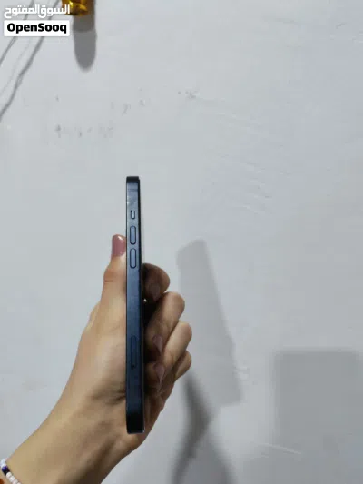 ايفون 14 العادي للبيع فقط 3