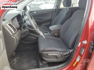 Hyundai Tucson SE 4
