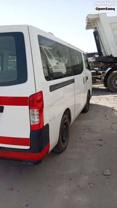 Nissan Urvan 4
