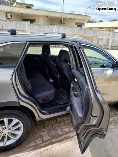 Kia Sorento EX 3