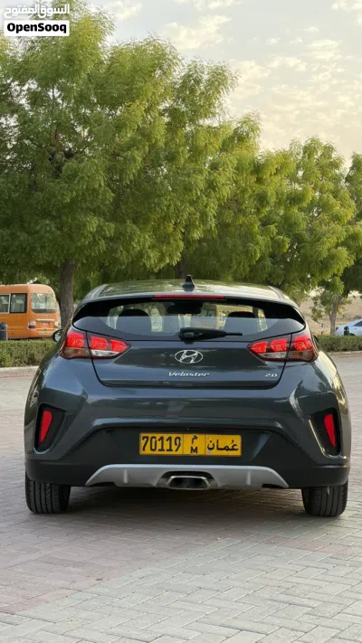Hyundai Veloster 2.0 Premium 4