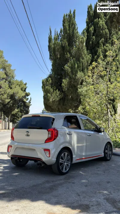 كيا بيكانتو GT-Line 3