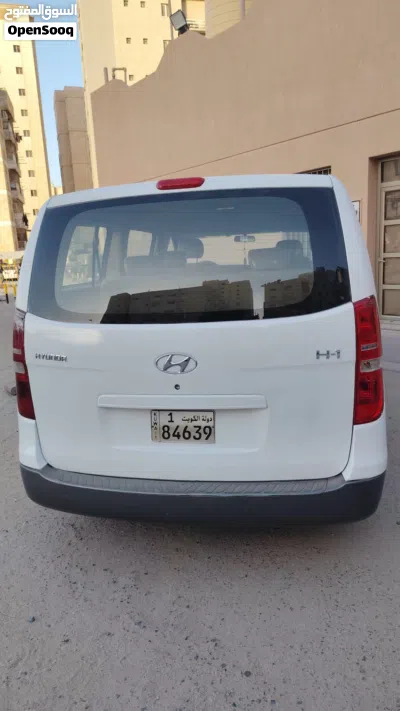 هيونداي H1 Standard 4