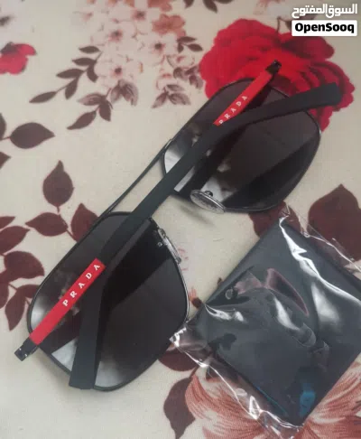 نظاره Prada 4