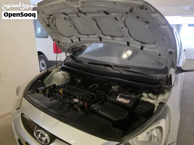 Hyundai Accent Standard 4