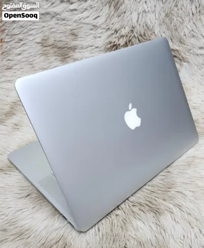 Apple MacBook Pro i7 16gb ram 512gb ssd 15.4inchs retina display Backlight keyboard Orignal charger 4