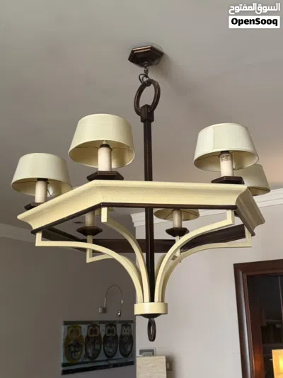 ثريا سقف fine art lamps لون نحاسي وبيج قطر 90 سم مع ست مصابيح سعر 250 دينار 2