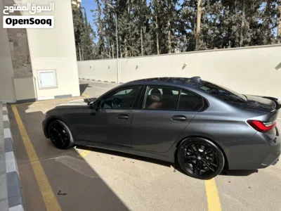BMW 3 Series 330i 3