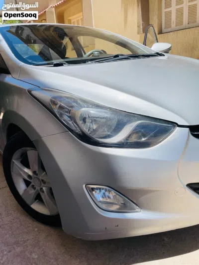Hyundai Elantra GL 3