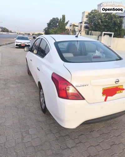 Nissan Sunny SV 2