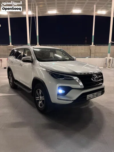 Toyota Fortuner EXR 3