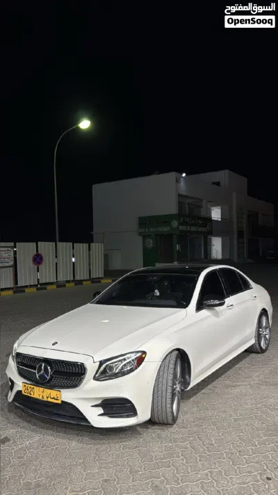 مرسيدس بنز الفئة-E E 300 4