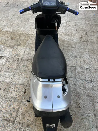 Suzuki Addresa 4