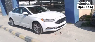 Ford Fusion SE 2