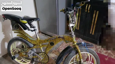 *للبيع دراجة BMX استعراض نقشة نادرة 2