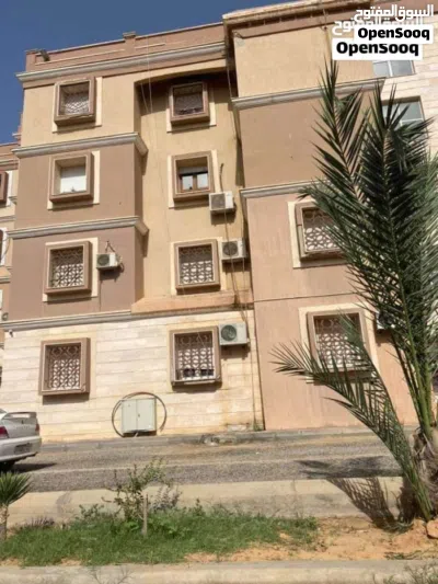 شقة الايجار في عمارات البطاطا بن دخيل دور اول عايلة ليبين او اجانب 2
