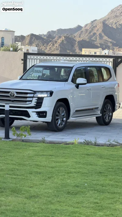 تويوتا لاند كروزر GXR 3