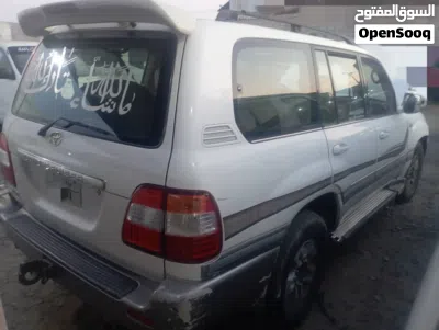 Toyota Land Cruiser GXR 3