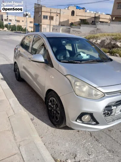 Hyundai i10 Standard 2