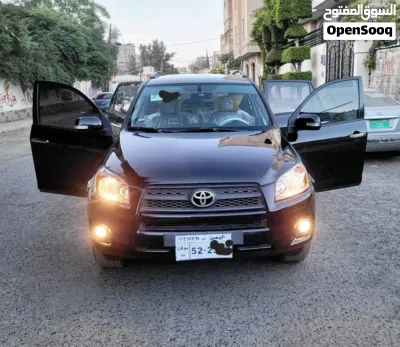 Toyota RAV 4 GXR 3