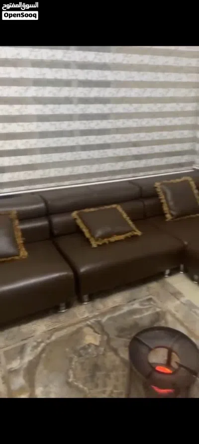 طقم كنب جلد مرتب 4