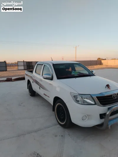 Toyota Hilux GLX 4