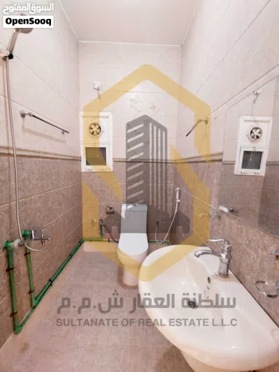 غرفة واسعة للشباب العمانيين في الانصب بالقرب من الطريق السريع / الوصف مهم 4