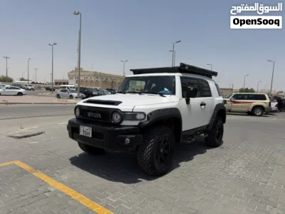 تويوتا FJ GXR 3