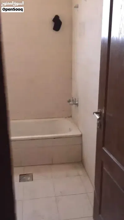 شقة عظم للايجار بسهل روجيب متوفر بها جميع الخدمات 3