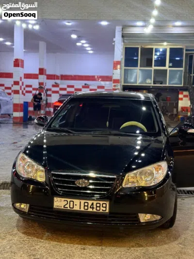 هيونداي افانتي Standard 2