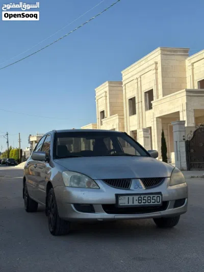 Mitsubishi Lancer GLX 2
