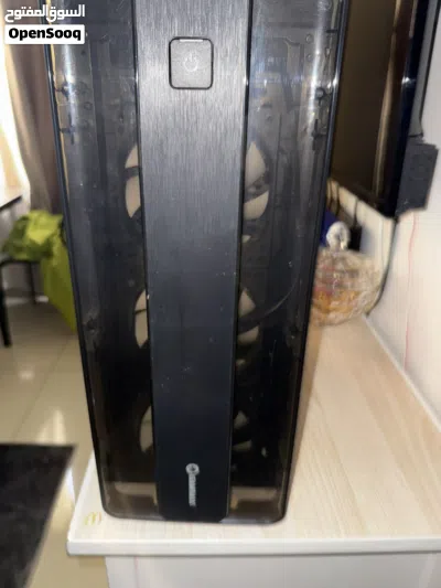 Pc case comes with 4 fans (cleaned) 2