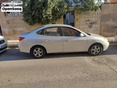 هيونداي افانتي Standard 4