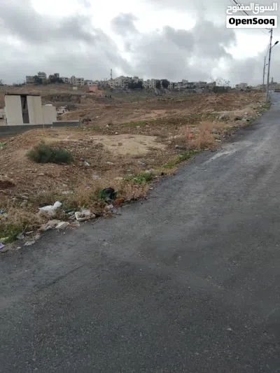 قطعة أرض في طبربور عين رباط في ضاحية الصفا الجديده وخلف المدارس الفلنلنديه الجديده وشارع وادي القمر 3