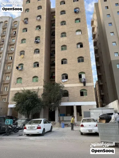 مطلوب شخص محترم وجه بحري مشاركة سكن بالفروانيه من 25 /6 ق1 2