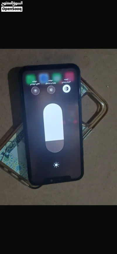 11برو للبيع هاتف نظيف جدا مغير شاشة فقط 11برو للبيع هاتف نظيف جدا مغير شاشة فقط 3